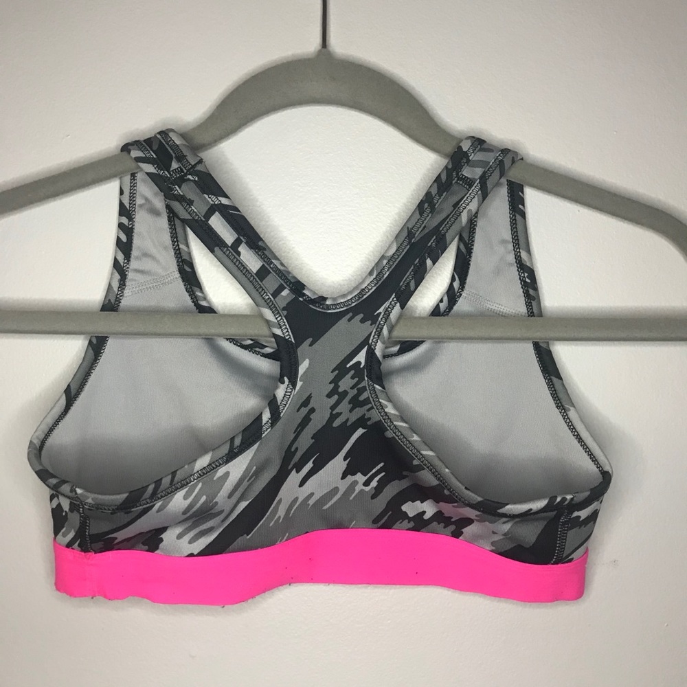 Nike workout sports bra - Picture 2 of 4